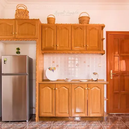 Evdoxias House Апартаменты Voladha